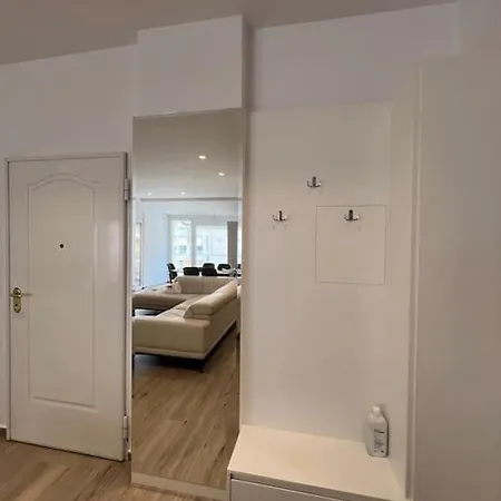 Seaside 2br Durrës