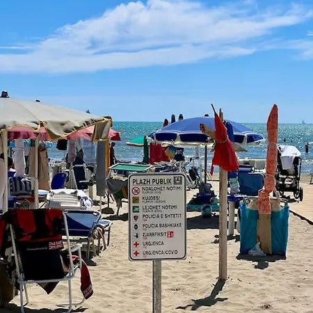 Seaside 2br *