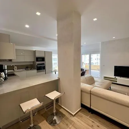 Seaside 2br * Дуррес