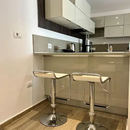 Seaside 2br